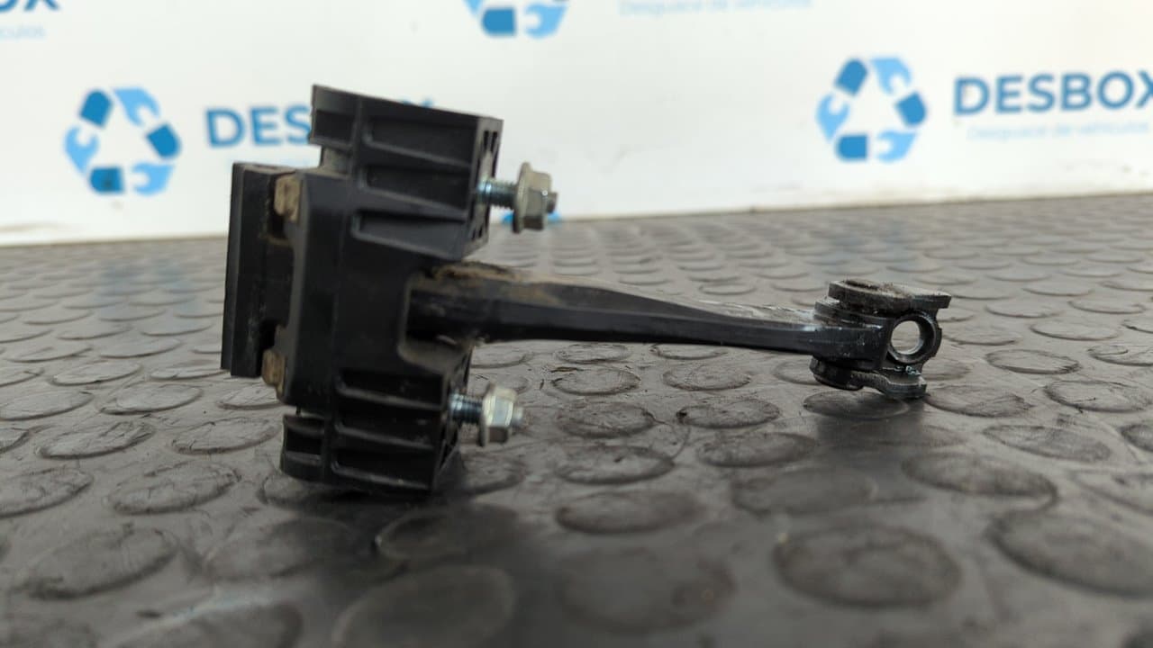Recambio de RETENEDOR PUERTA IZQUIERDA  para OPEL ASTRA H BER. Cosmo A17DTJ referencia OEM IAM 13107851 - BLANCO 5