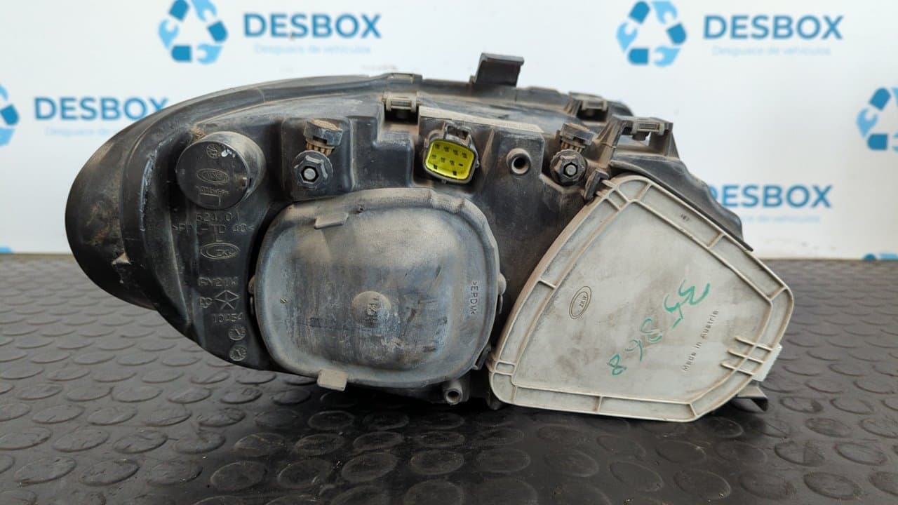 Recambio de FARO IZQUIERDO para CHRYSLER VOYAGER (RG) 2.5 CRD Executive VM07C referencia OEM IAM  04857831AC - GRIS 7