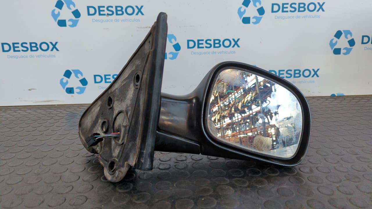 Recambio de RETROVISOR DERECHO para CHRYSLER VOYAGER (RG) 2.8 CRD Executive ENR referencia OEM IAM  04894412AE - NEGRO
