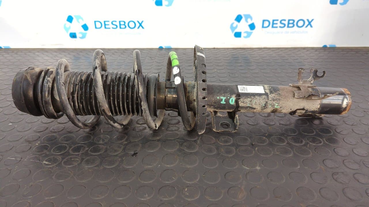 Recambio de AMORTIGUADOR DELANTERO IZQUIERDO para VOLKSWAGEN POLO (6R1) Advance CAY referencia OEM IAM 6R0413031Q - NEGRO