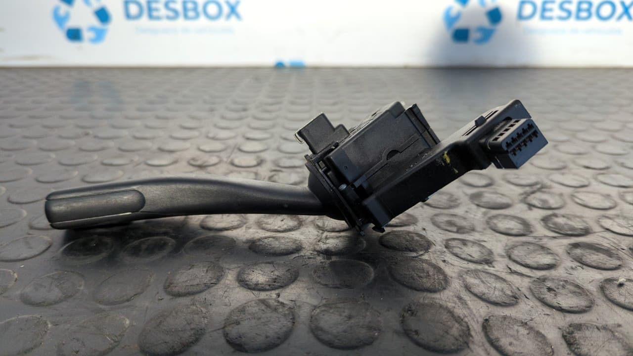 Recambio de MANDO INTERMITENTES para VOLKSWAGEN CADDY KA/KB (2K) Kombi BSU referencia OEM IAM 1K0953513 - AZUL 3
