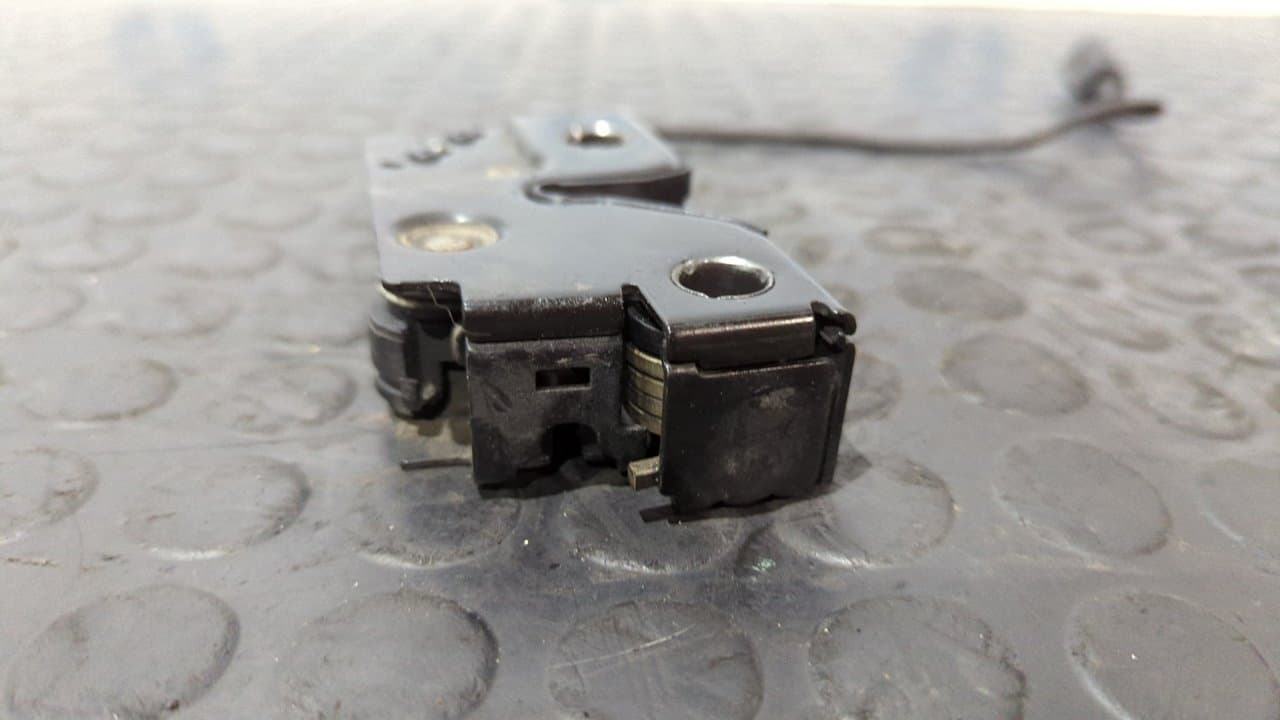 Recambio de CERRADURA CAPO para VOLKSWAGEN POLO (6R1) Advance CAY referencia OEM IAM 6R1823509A - NEGRO 4