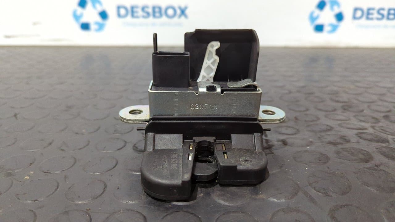 Recambio de CERRADURA MALETERO / PORTON para VOLKSWAGEN POLO (6R1) Advance CAY referencia OEM IAM 6R0827505E - NEGRO