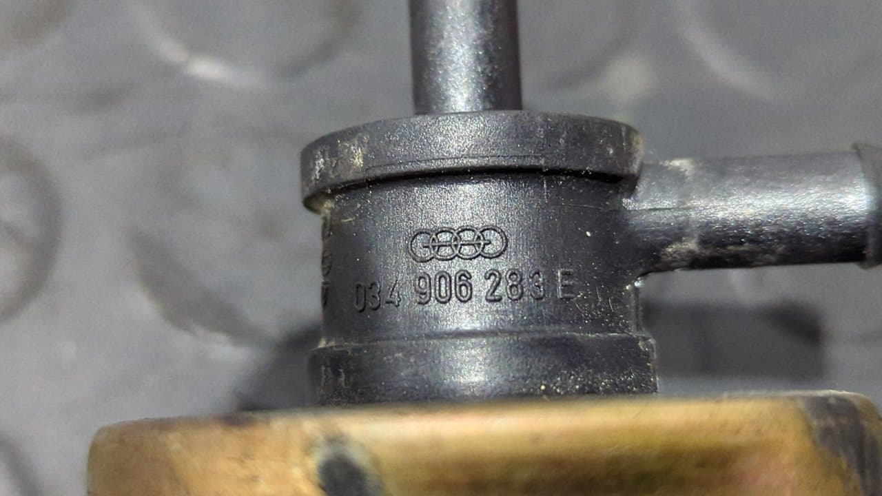 Recambio de ELECTROVALVULA DE VACIO para AUDI 80/90 (811/813/853) 2.2 2.3 referencia OEM IAM 034906283E - NEGRO 4