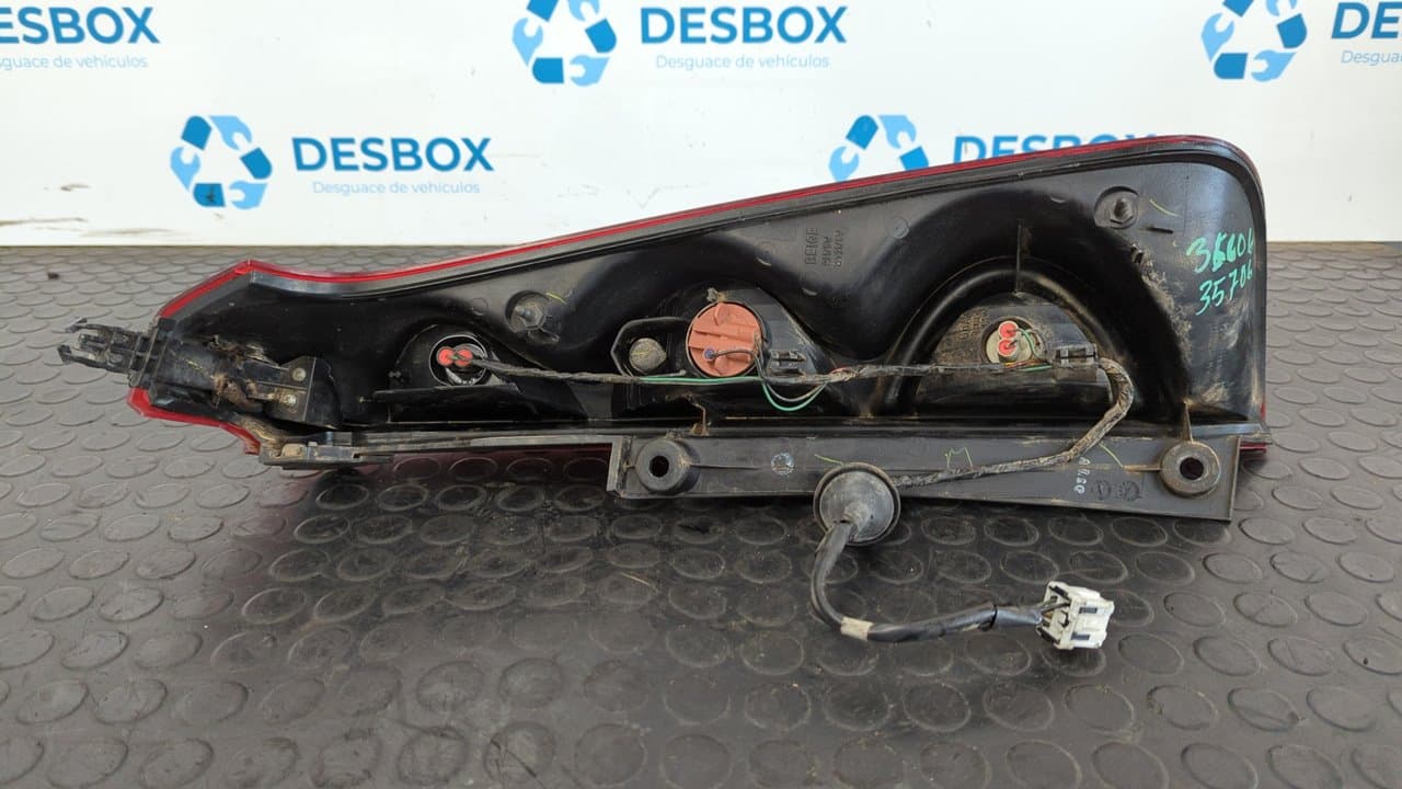 Recambio de PILOTO TRASERO IZQUIERDO para NISSAN NOTE (E11E) Acenta K9K276 referencia OEM IAM 22016752 - NEGRO 5