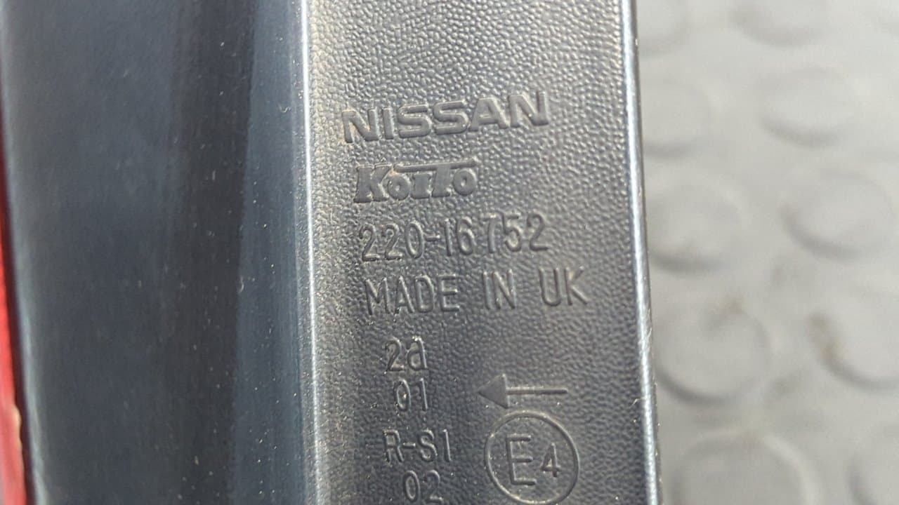 Recambio de PILOTO TRASERO IZQUIERDO para NISSAN NOTE (E11E) Acenta K9K276 referencia OEM IAM 22016752 - NEGRO 8