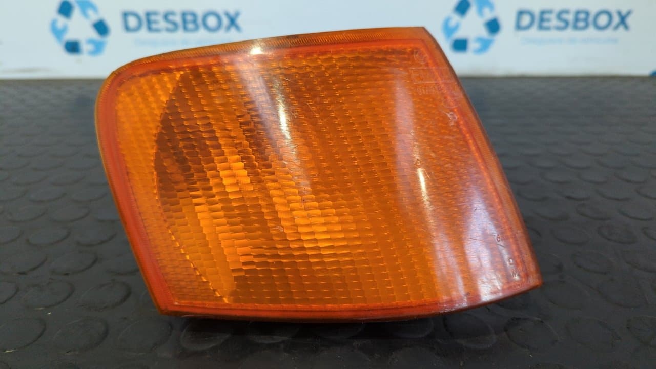 Recambio de PILOTO DELANTERO DERECHO para FORD ESCORT BERLINA 1.8 Diesel RTA referencia OEM IAM 91AG13368AA - BLANCO