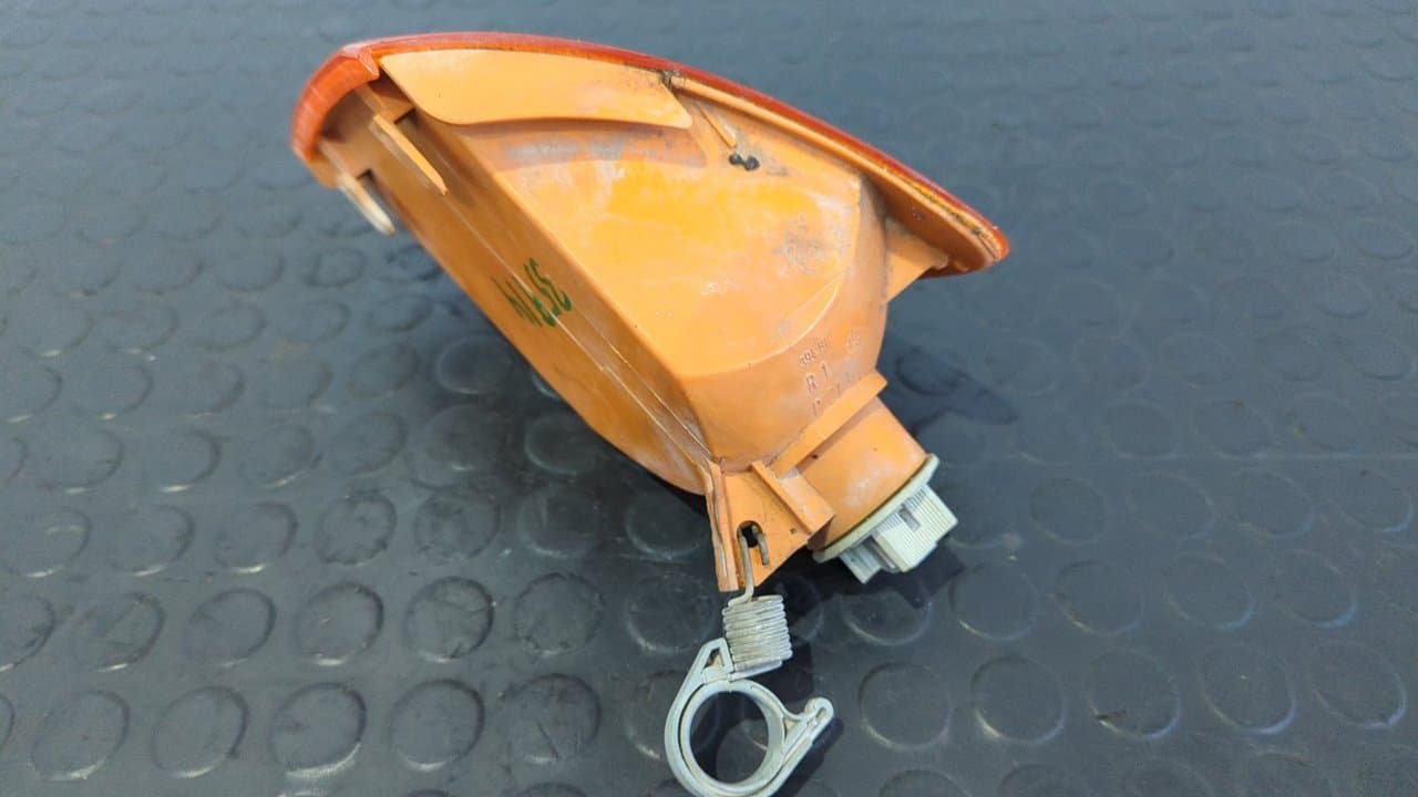 Recambio de PILOTO DELANTERO DERECHO para FORD ESCORT BERLINA 1.8 Diesel RTA referencia OEM IAM 91AG13368AA - BLANCO 2