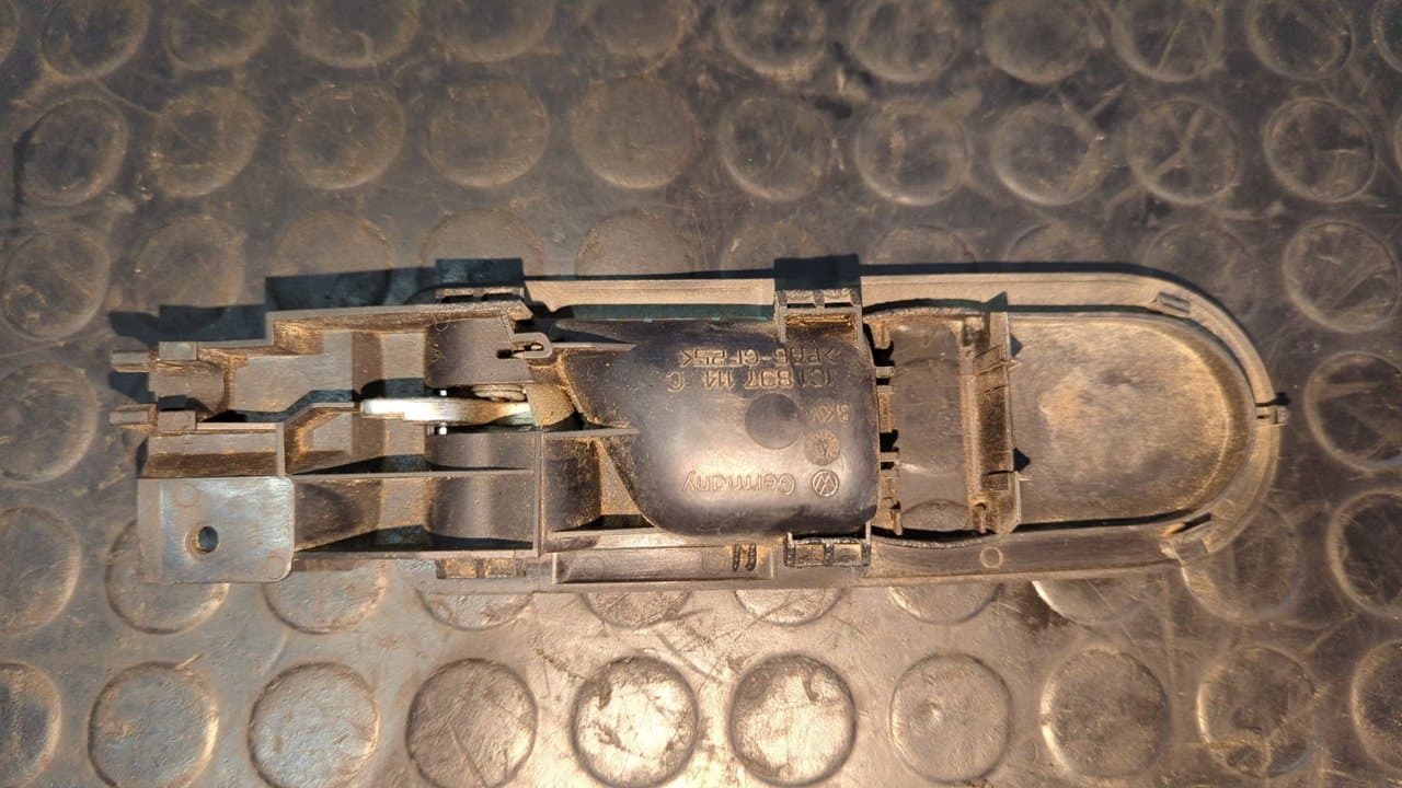 Recambio de MANETA INTERIOR DELANTERA DERECHA para VOLKSWAGEN NEW BEETLE (9C1/1C1) 2.0 AQY referencia OEM IAM 1C1837114C - ROJO 2