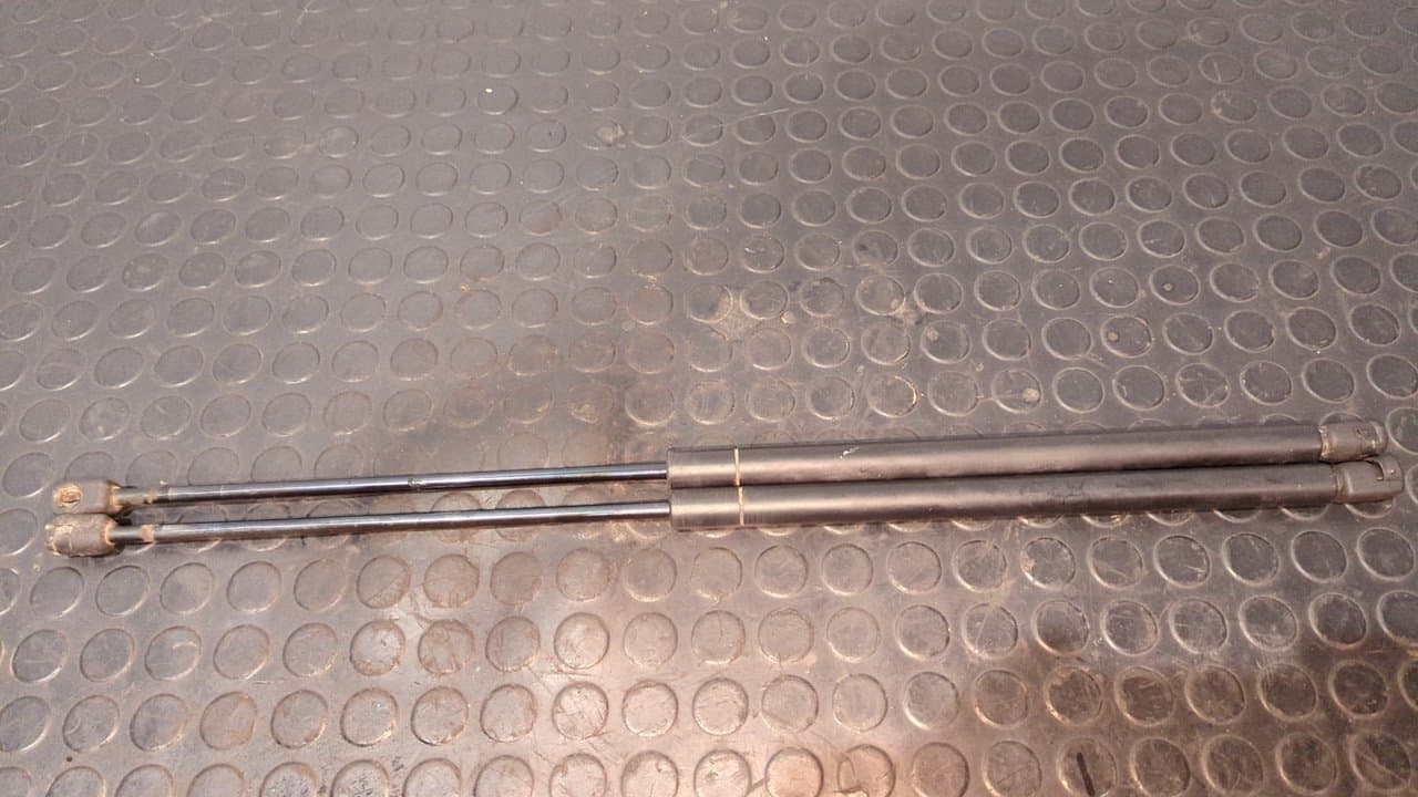 Recambio de AMORTIGUADORES MALETERO / PORTON para VOLKSWAGEN NEW BEETLE (9C1/1C1) 2.0 AQY referencia OEM IAM   - ROJO