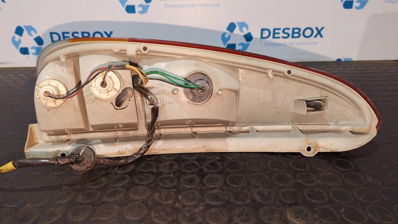 Recambio de PILOTO TRASERO DERECHO para HYUNDAI ATOS (MX) GL G4HC referencia OEM IAM 92402020 - VERDE 3