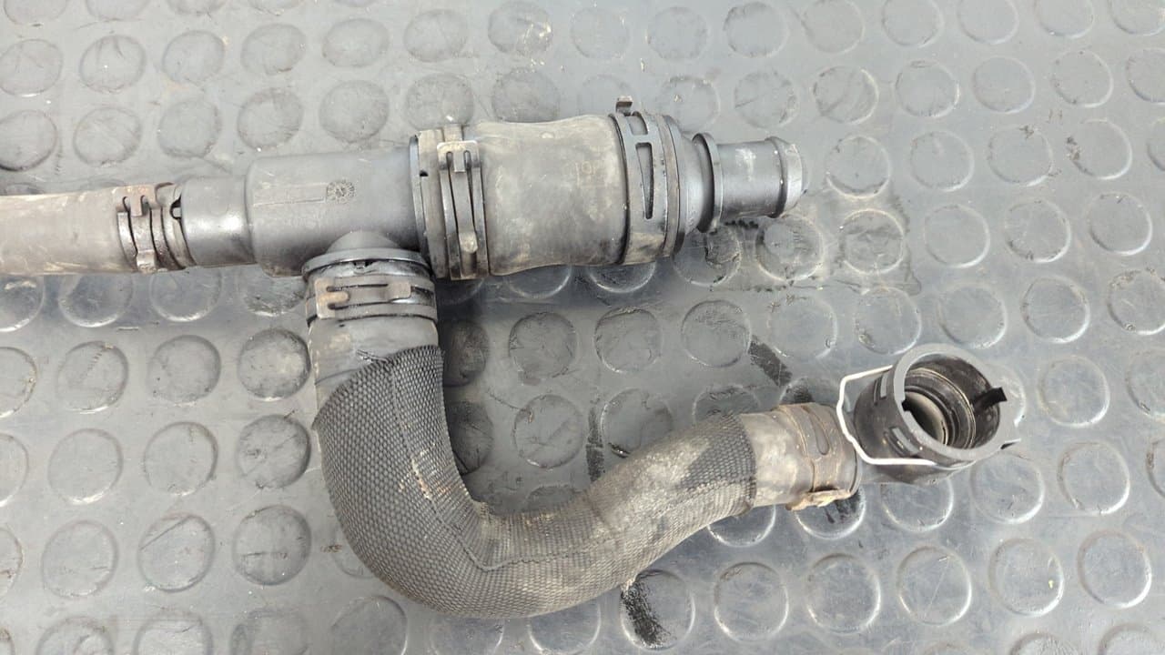 Recambio de TUBO para LAND ROVER RANGE ROVER SPORT 368DT referencia OEM IAM PCH503260 - NEGRO 2