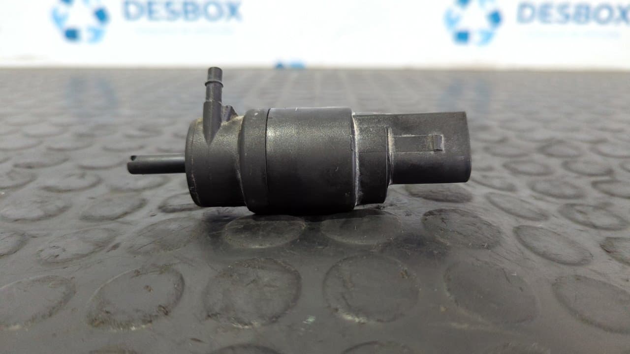 Recambio de BOMBA LIMPIA para IVECO DAILY CAJA CERRADA (1999 =>) 29 - L 11 Caja cerrada 814043B referencia OEM IAM 504015670 - BLANCO 2