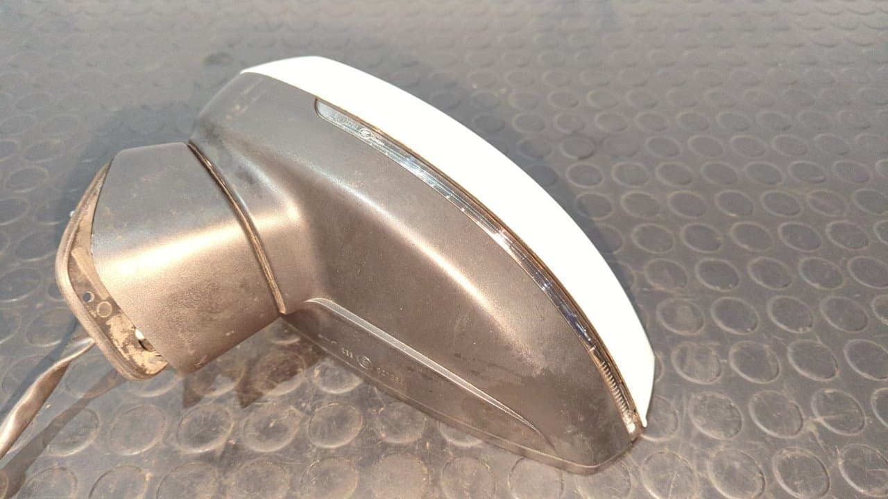 Recambio de RETROVISOR IZQUIERDO para AUDI A3 SPORTBACK (8VA) referencia OEM IAM 021262 3