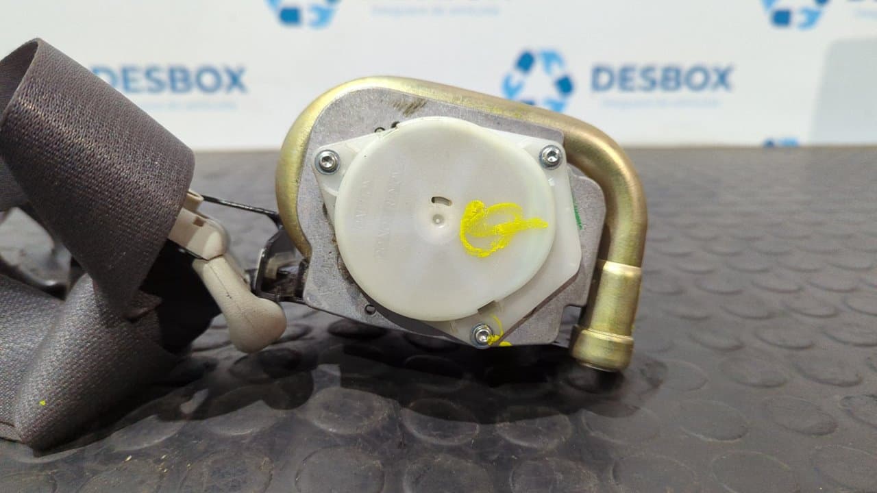 Recambio de CINTURON DELANTERO DERECHO para TOYOTA COROLLA (E12) 2.0 D-4D Linea Luna Berlina 1CDFTV referencia OEM IAM  TEAB2EF041P - PLATA 3