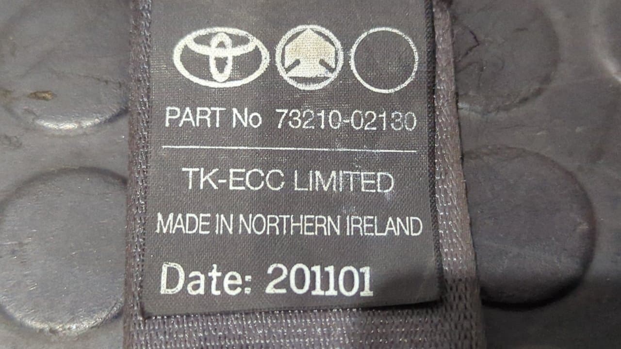 Recambio de CINTURON DELANTERO DERECHO para TOYOTA COROLLA (E12) 2.0 D-4D Linea Luna Berlina 1CDFTV referencia OEM IAM  TEAB2EF041P - PLATA 2