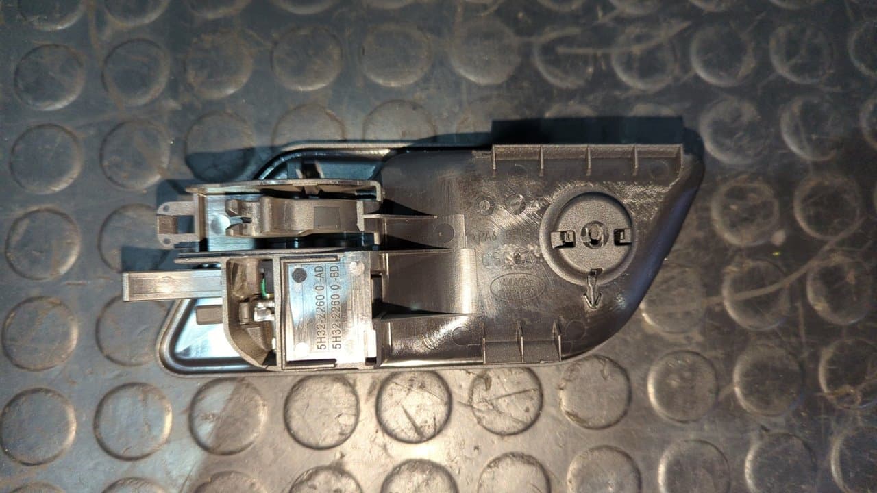 Recambio de MANETA INTERIOR DELANTERA DERECHA para LAND ROVER RANGE ROVER SPORT V8 TD Edition 60 YRS 368DT referencia OEM IAM 5H3222600AD - NEGRO 3