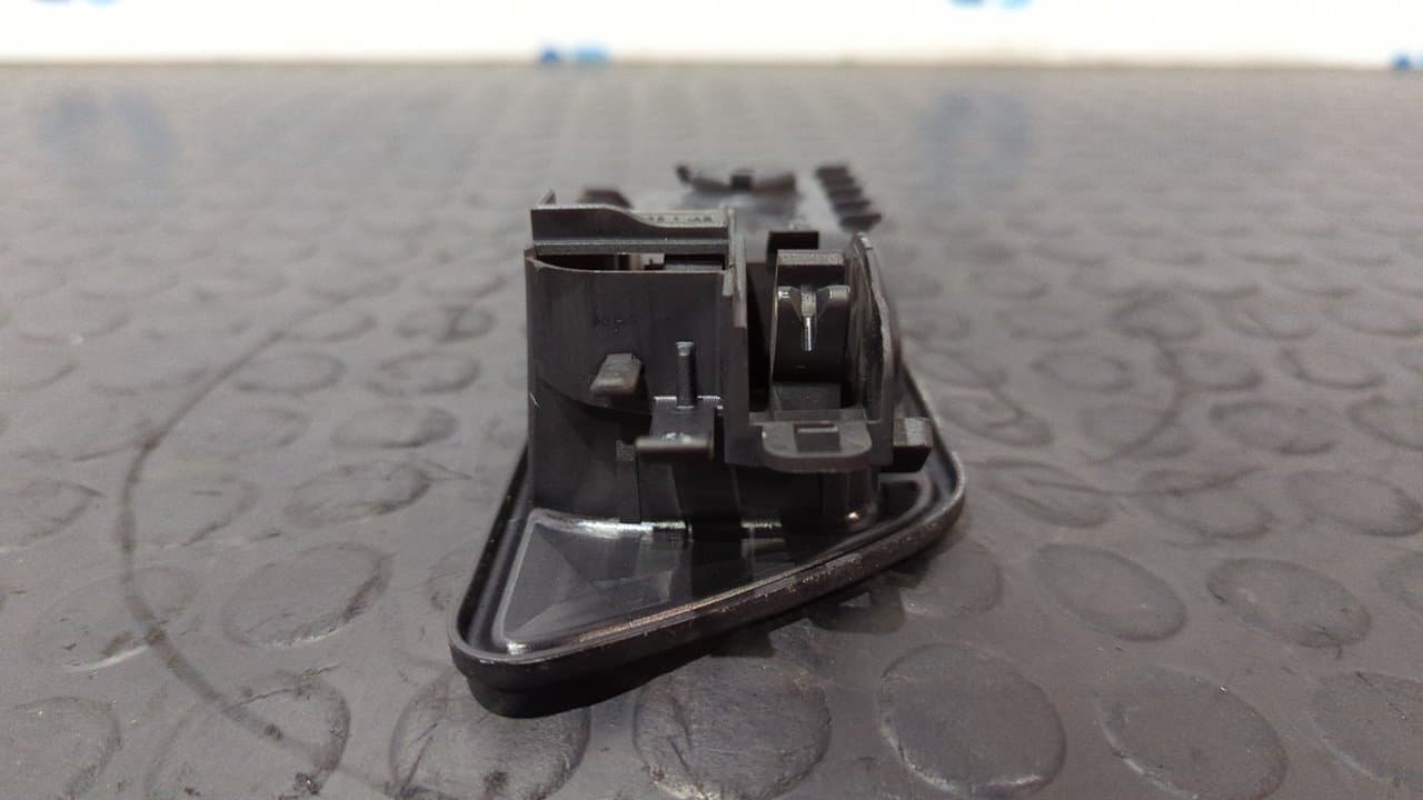 Recambio de MANETA INTERIOR DELANTERA IZQUIERDA para LAND ROVER RANGE ROVER SPORT V8 TD Edition 60 YRS 368DT referencia OEM IAM 5H3222601AD - NEGRO 5