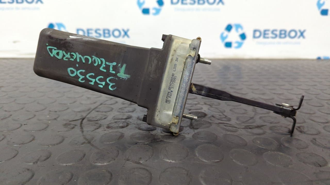 Recambio de RETENEDOR PUERTA IZQUIERDA  para LAND ROVER RANGE ROVER SPORT V8 TD Edition 60 YRS 368DT referencia OEM IAM BFH790040 - NEGRO