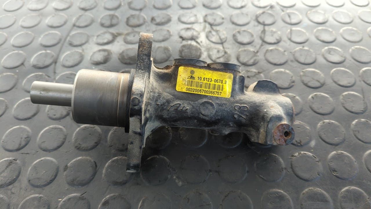 Recambio de BOMBA FRENO para VOLKSWAGEN GOLF III BERLINA (1H1) 2E referencia OEM IAM 10612306703 4