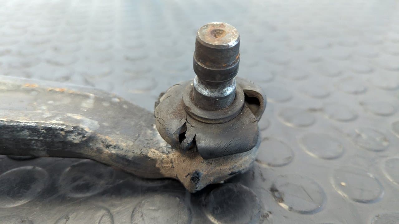 Recambio de BRAZO DERECHO INFERIOR DELANTERO para FIAT SCUDO (222) 2.0 16V JTD ELX Kombi (7 Sitze) RHZ referencia OEM IAM R170618 - BLANCO 6