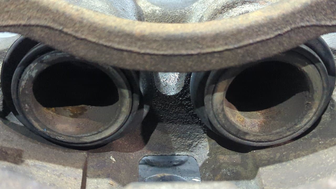 Recambio de PINZA DE FRENO TRASERA DERECHA para MERCEDES-BENZ SPRINTER (W901,W903) COMBI 310 D   (903.471,472,473)   Techo elevado 602980 referencia OEM IAM A001420878305 - BLANCO 2