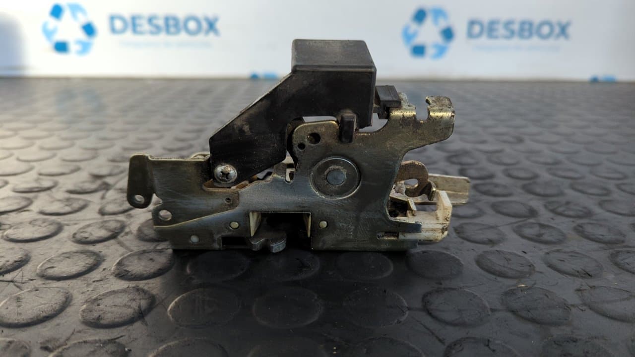 Recambio de CERRADURA PUERTA DELANTERA DERECHA para MERCEDES-BENZ SPRINTER (W901,W904) CAJA CERR. 412 D   (904.462-463)  Techo elevado 602980 referencia OEM IAM 9017200235 - BLANCO 7