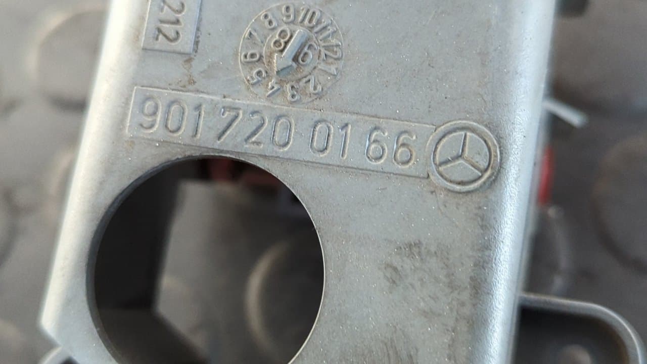 Recambio de MANETA INTERIOR DELANTERA DERECHA para MERCEDES-BENZ SPRINTER (W901,W904) CAJA CERR. 412 D   (904.462-463)  Techo elevado 602980 referencia OEM IAM 9017200166 - BLANCO 5