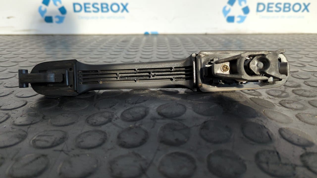Recambio de MANETA DELANTERA IZQUIERDA para MERCEDES-BENZ SPRINTER (W901,W904) CAJA CERR. 412 D   (904.462-463)  Techo elevado 602980 - BLANCO 2