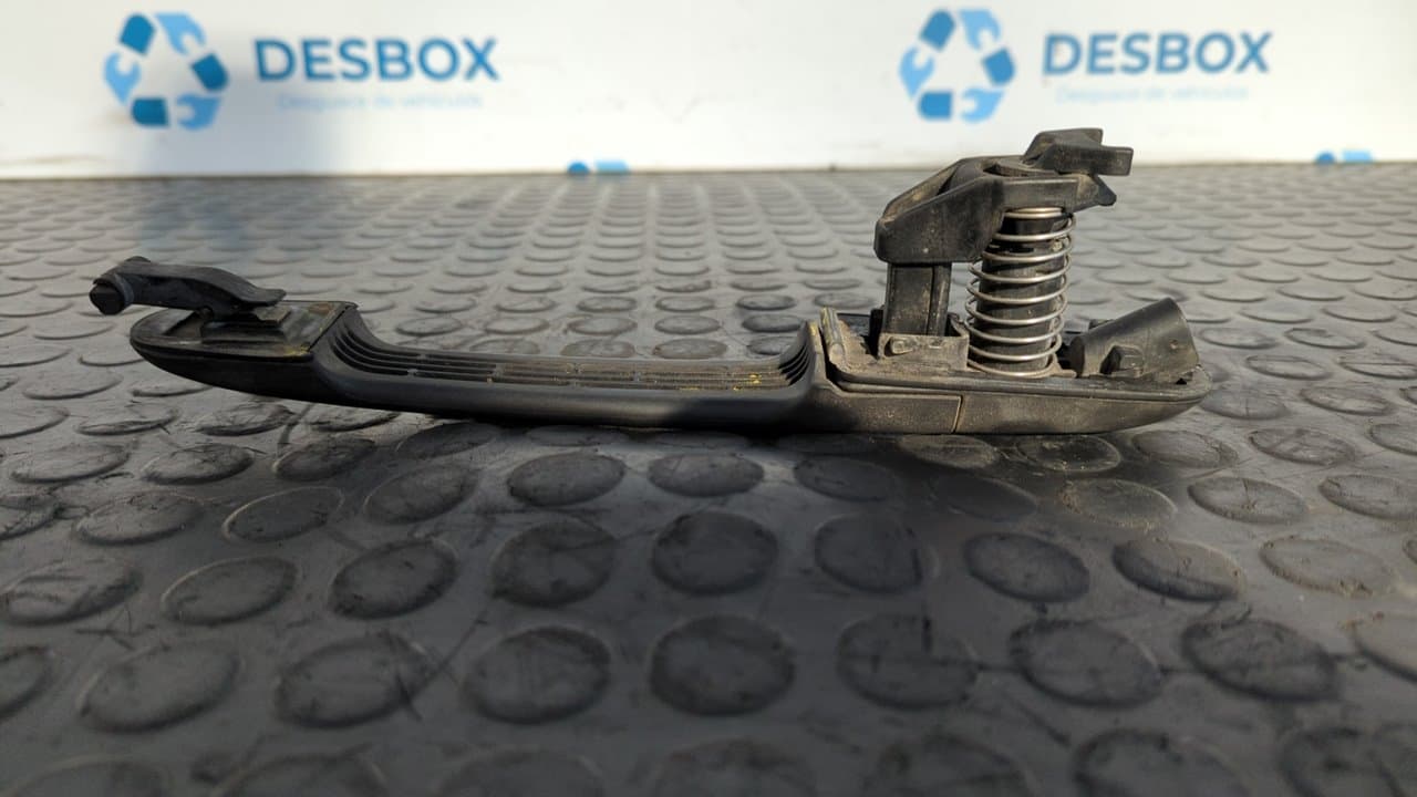 Recambio de MANETA DELANTERA DERECHA para MERCEDES-BENZ SPRINTER (W901,W904) CAJA CERR. 412 D   (904.462-463)  Techo elevado 602980 - BLANCO 2