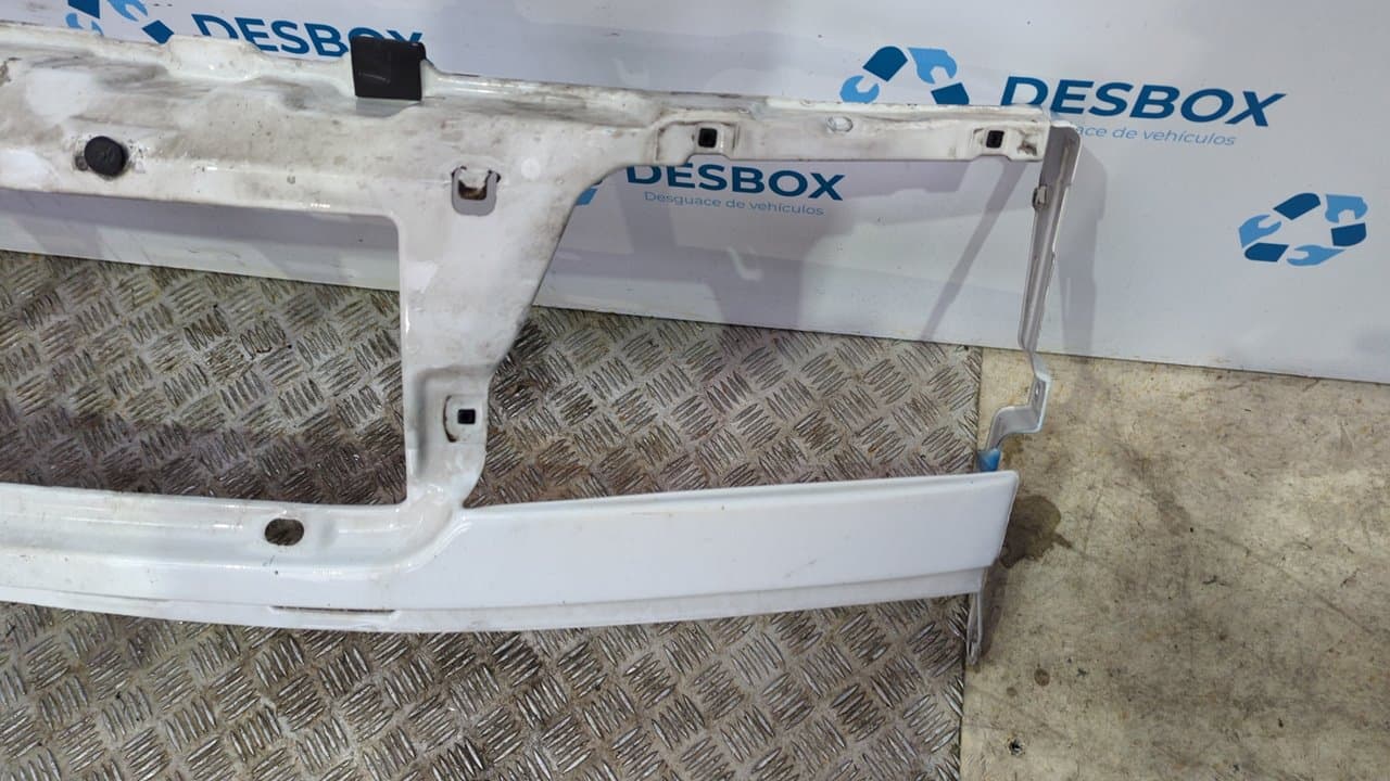 Recambio de PANEL FRONTAL para MERCEDES-BENZ SPRINTER (W901,W904) CAJA CERR. 412 D   (904.462-463)  Techo elevado 602980 - BLANCO 4
