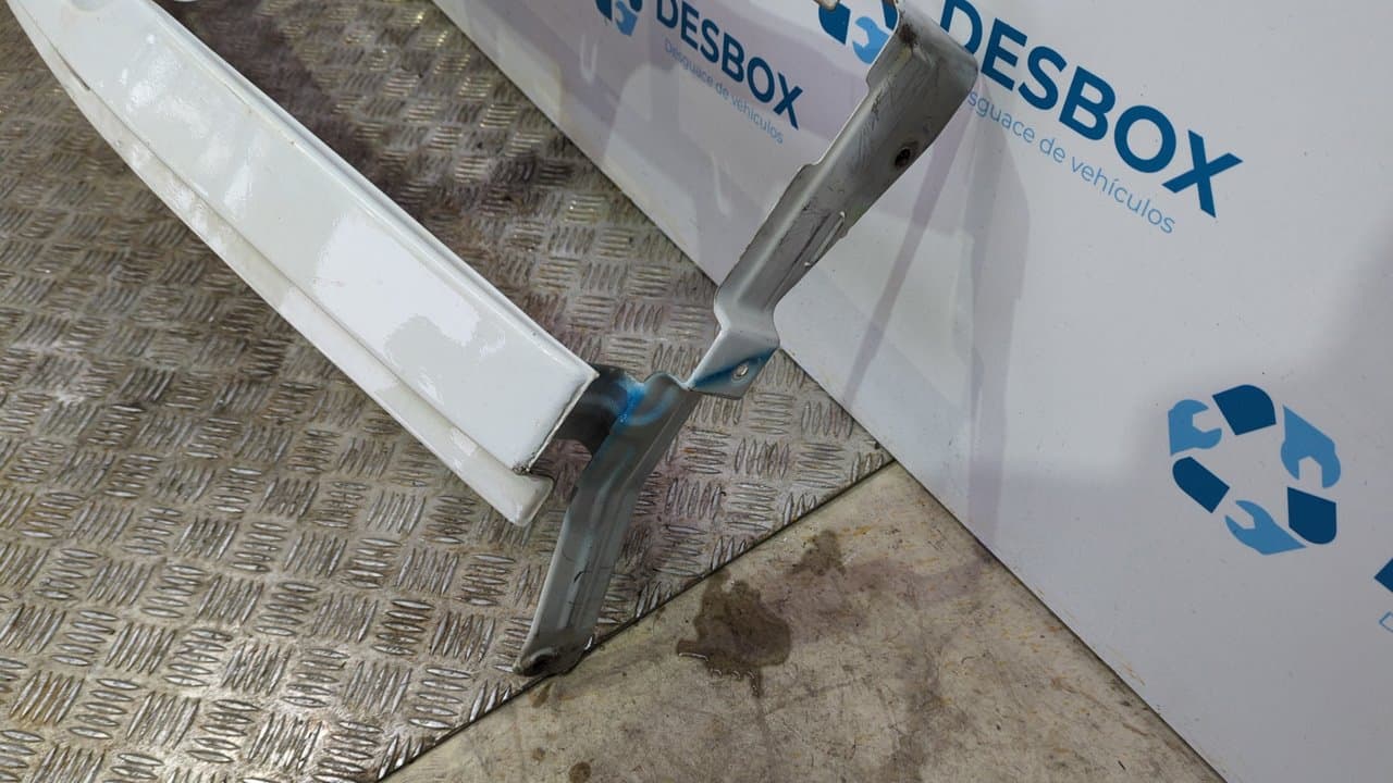 Recambio de PANEL FRONTAL para MERCEDES-BENZ SPRINTER (W901,W904) CAJA CERR. 412 D   (904.462-463)  Techo elevado 602980 - BLANCO 2