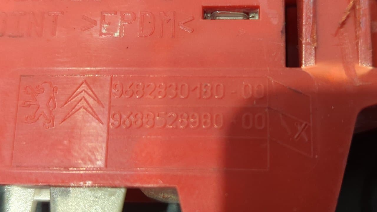 Recambio de LUZ CENTRAL DE FRENO para PEUGEOT PARTNER KOMBI Premium 9HZDV6TED4 referencia OEM IAM 9682830180 - BLANCO 5