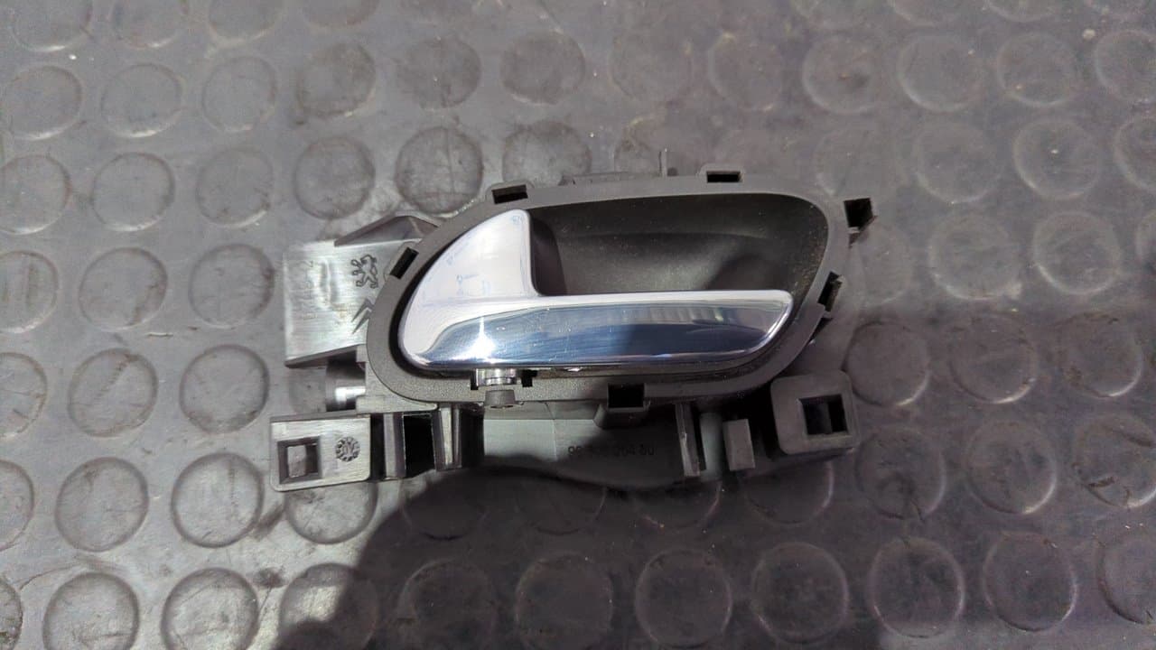 Recambio de MANETA INTERIOR TRASERA IZQUIERDA para PEUGEOT 308 Confort 9HX referencia OEM IAM 9660525480 - GRIS