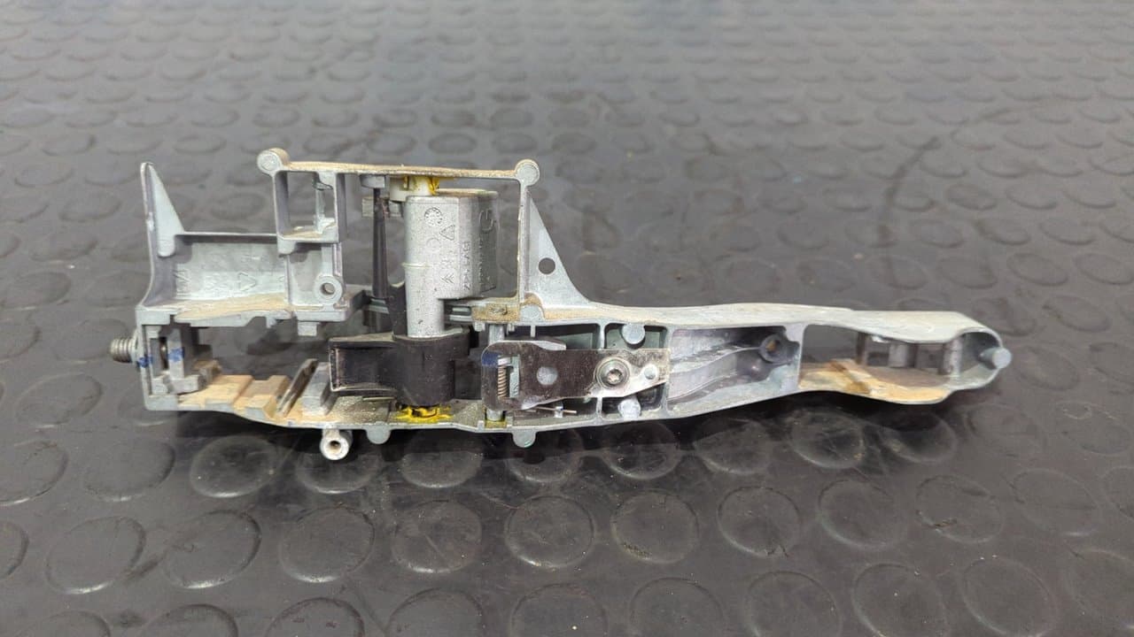 Recambio de MANETA  TRASERA IZQUIERDA para PEUGEOT 308 Confort 9HX referencia OEM IAM 9680188680 - GRIS 3