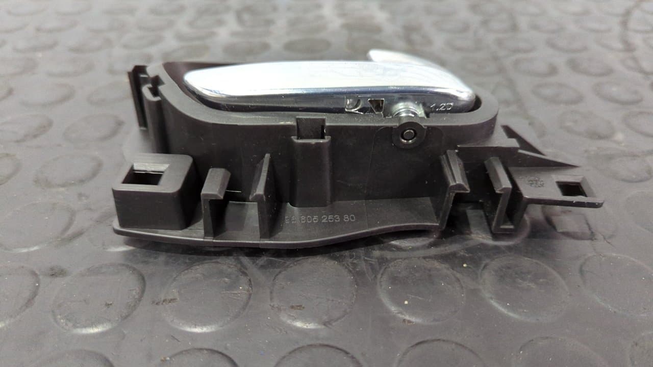 Recambio de MANETA INTERIOR TRASERA DERECHA para PEUGEOT 308 Confort 9HX referencia OEM IAM 9660525380 - GRIS 3