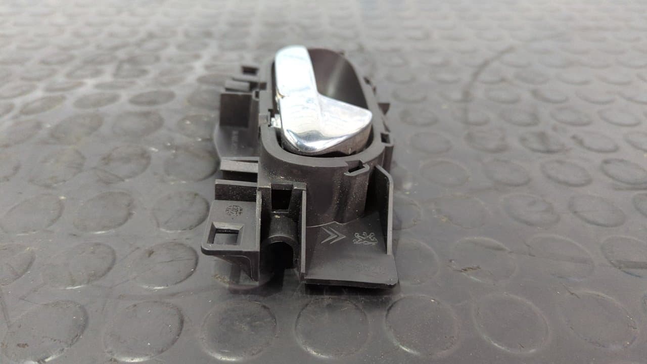 Recambio de MANETA INTERIOR DELANTERA DERECHA para PEUGEOT 308 Confort 9HX referencia OEM IAM 9660525380 - GRIS 2