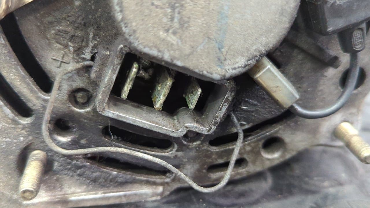 Recambio de ALTERNADOR para FORD FIESTA BERL./EXPRESS 1.0 TKA referencia OEM IAM 0120488176 - GRIS 6