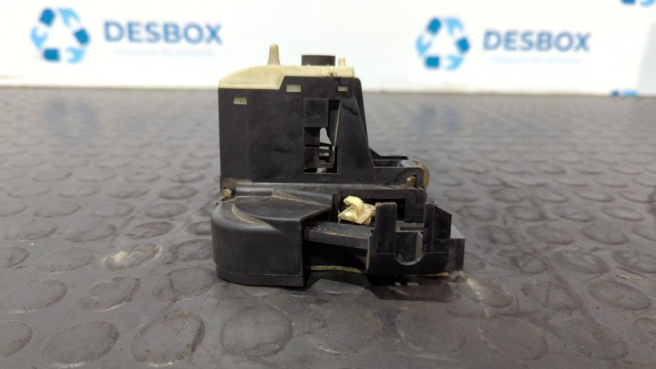 Recambio de CERRADURA PUERTA DELANTERA DERECHA para RENAULT CLIO II FASE II (B/CB0) Authentique K9K B7 referencia OEM IAM   - BLANCO