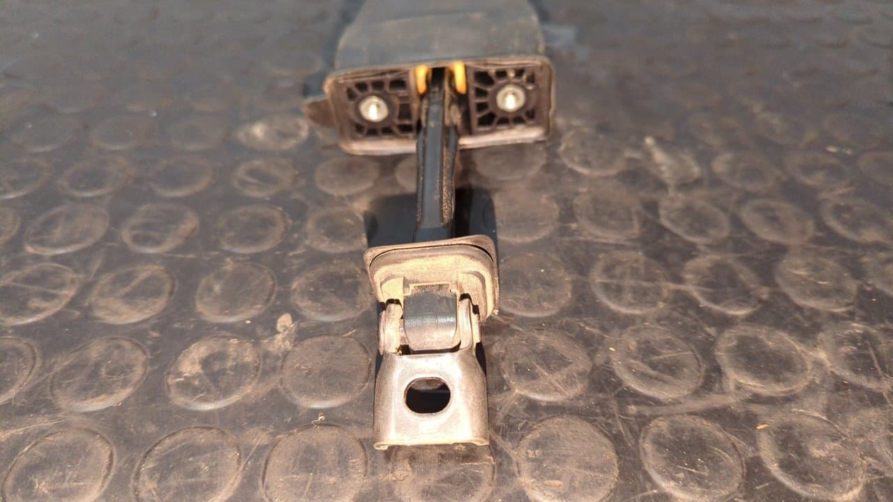 Recambio de RETENEDOR PUERTA DERECHA para VOLKSWAGEN POLO (6R1) Advance CAY referencia OEM IAM 6R0837267A - NEGRO 2