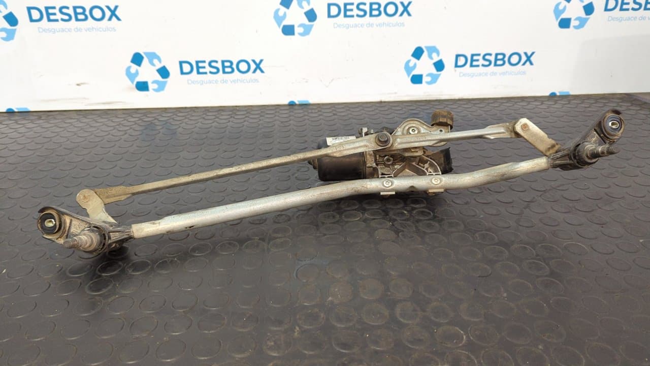Recambio de MOTOR LIMPIA DELANTERO para RENAULT KANGOO K9KB8 referencia OEM IAM 8200409692C - BLANCO