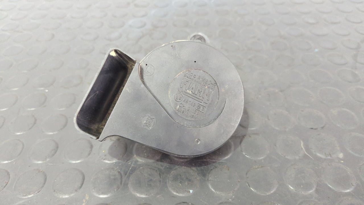 Recambio de CLAXON para MERCEDES-BENZ CLASE E (W124) BERLINA E 300 Diesel (124.131) OM606910 referencia OEM IAM AM80R - VERDE