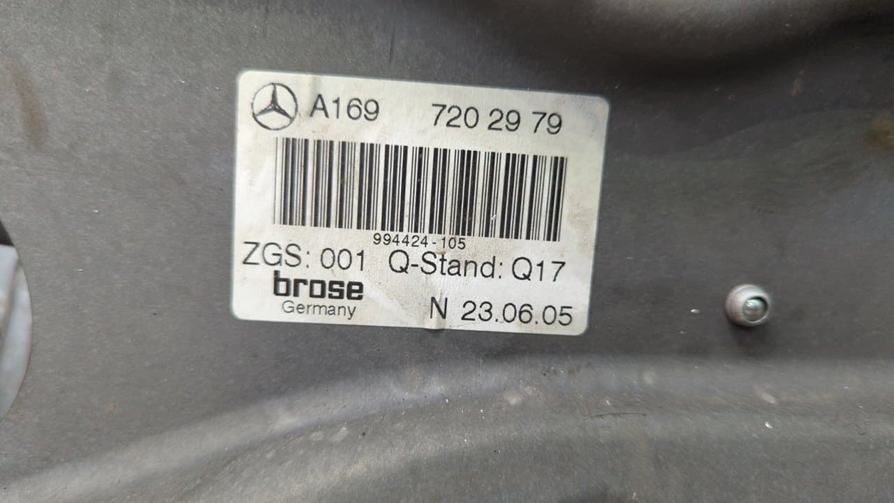 Recambio de ELEVALUNAS DELANTERO IZQUIERDO para MERCEDES-BENZ CLASE A (W169) A 170  A-Edition M266940 referencia OEM IAM A1697202979 - NEGRO 7