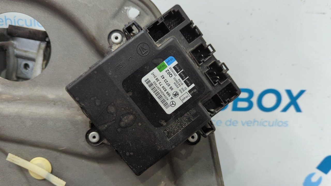 Recambio de ELEVALUNAS DELANTERO IZQUIERDO para MERCEDES-BENZ CLASE A (W169) A 170  A-Edition M266940 referencia OEM IAM A1697202979 - NEGRO 9