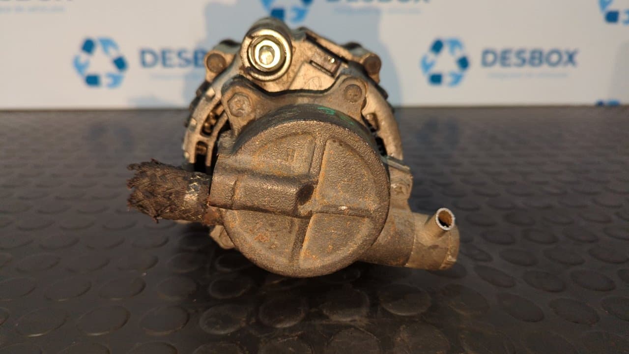 Recambio de ALTERNADOR para KIA CERATO D4EA referencia OEM IAM 3730027012  - GRIS 4