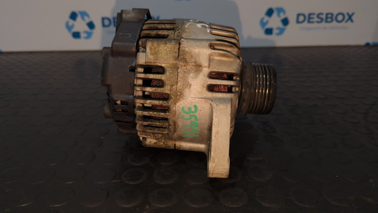 Recambio de ALTERNADOR para KIA CERATO 1.5 LX CRDi Berlina (4-ptas.) D4FB referencia OEM IAM 373002A110 - NEGRO 2