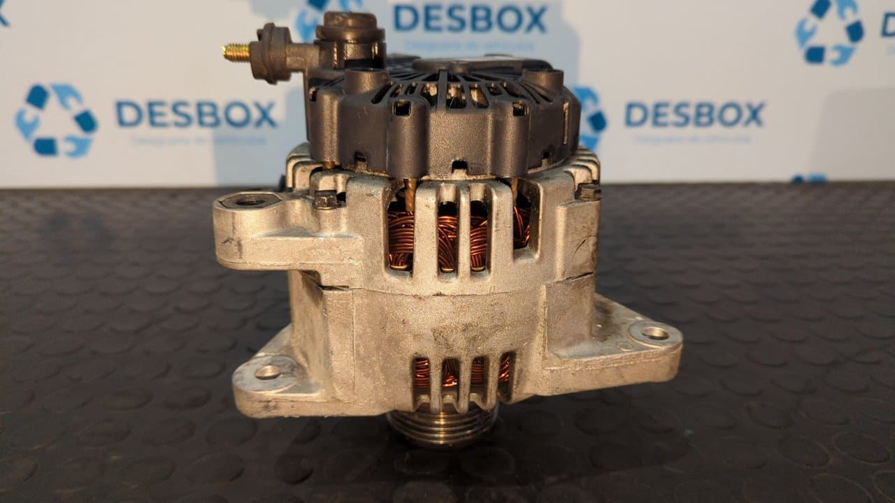 Recambio de ALTERNADOR para KIA CERATO 1.5 LX CRDi Berlina (4-ptas.) D4FB referencia OEM IAM 373002A110 - NEGRO 3