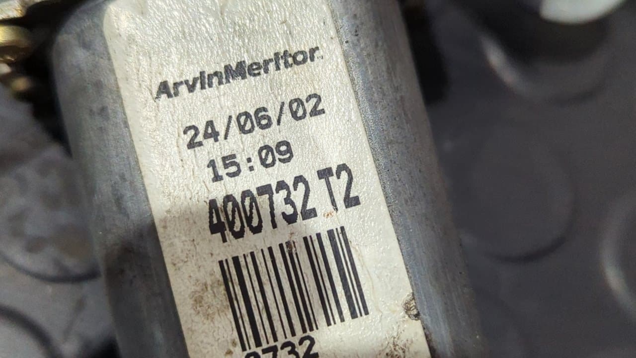 Recambio de ELEVALUNAS DELANTERO DERECHO para RENAULT CLIO II FASE II (B/CB0) Authentique K9K B7 referencia OEM IAM 117312 - BLANCO 4