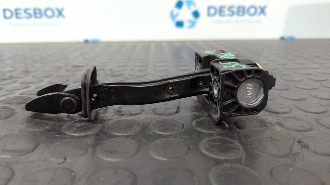 Recambio de RETENEDOR PUERTA DERECHA para BMW SERIE 4 COUPE (F32) 420d N47D20C referencia OEM IAM 7284427 - GRIS 2