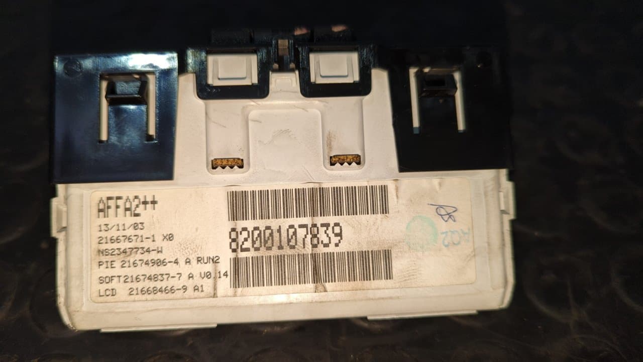 Recambio de PANTALLA MULTIFUNCION para RENAULT MEGANE II BERLINA 3P Confort Authentique K4M760 referencia OEM IAM 8200107839 - AZUL 5